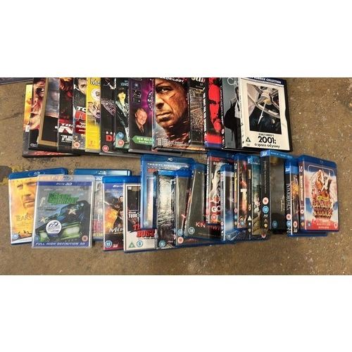 214 - BLU-RAY AND OTHER MIXED MOVIE DVDS