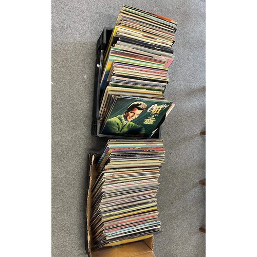 200 - MIXED ARTIST AND MUSIC LPS