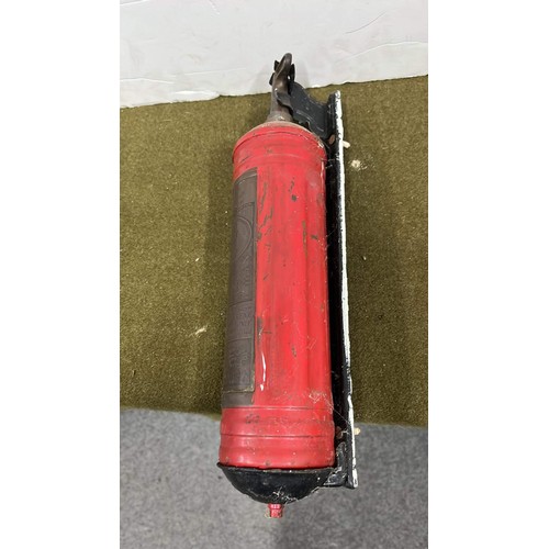 341 - VINTAGE PYRENE FIRE EXTINGUISHER WITH WALL BRACKET