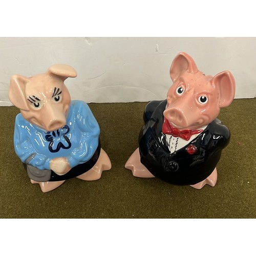 15 - FIVE WADE NAT WEST PIGS