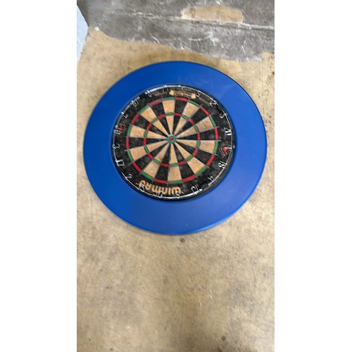 492 - DART BOARD WITH BLUE SAFTY RING