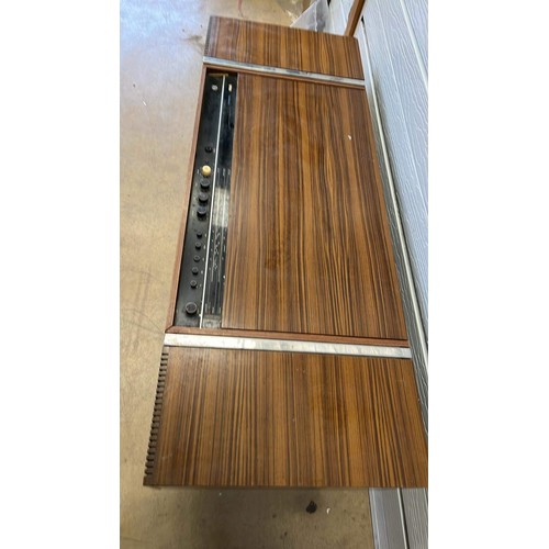 485 - ULTRA TEAK RADIOGRAME UNCHECKED