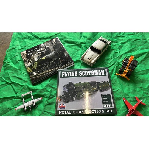 506 - SEALED FLYING SCOTSMAN MODEL KIT , TRAIN BOOK AND PLAY WORN MODEL CARS