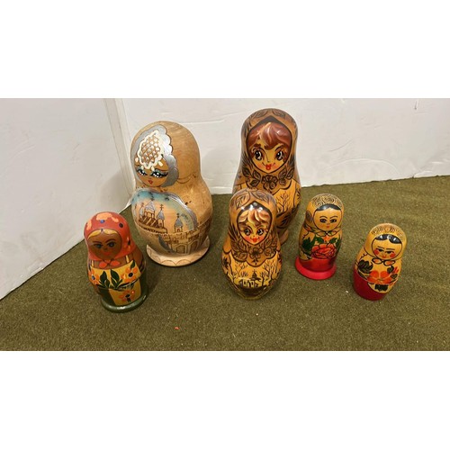 66 - RUSSIAN MATRYOSHKA / NESTING DOLLS