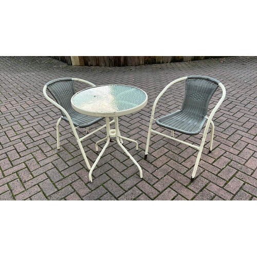 617 - USED GARDEN TABLE AND CHAIRS