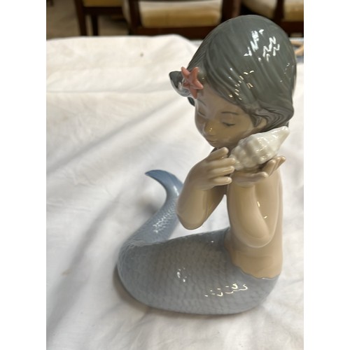 571 - NAO FIGURE OF MERMAID