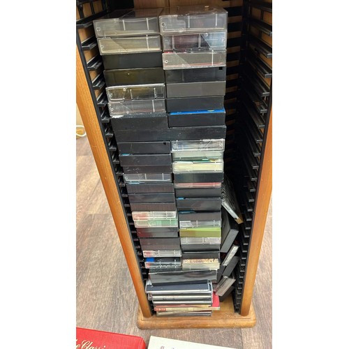 558 - CDS , CASSETTES MIXED AND LPS