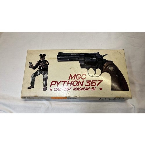 563 - REPLICA BOXED MAGNUM HAND GUN