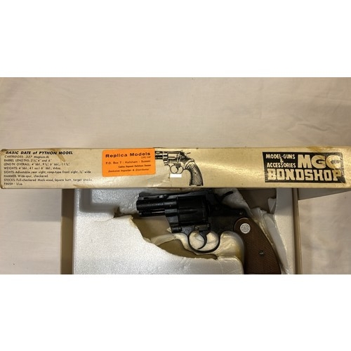 563 - REPLICA BOXED MAGNUM HAND GUN