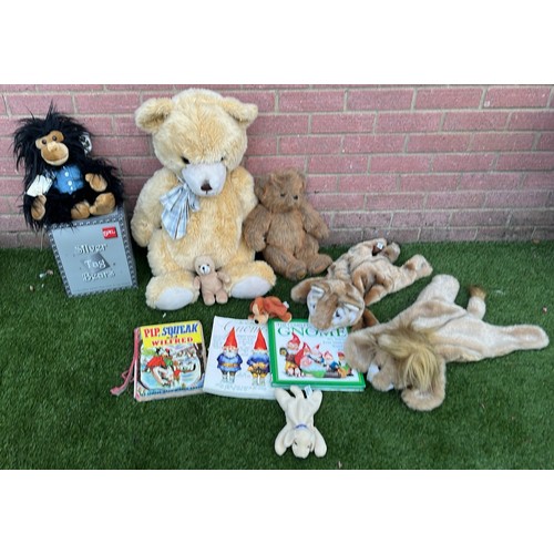 631 - SELECTION OF SOFT TOYS