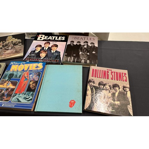 23 - BEATLES , ROLLING STONES AND MOVIE BOOKS