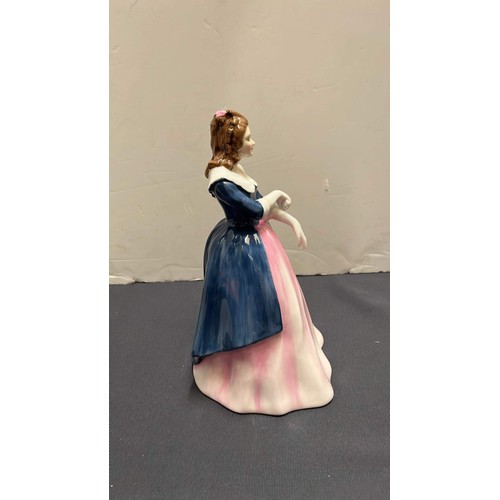 26 - ROYAL DOULTON 1988 FIGURE MAXINE HN 3199 THIS ITEM IS A SECOND SEE PICTURES