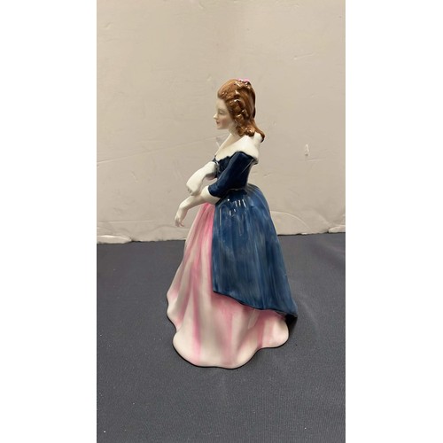 26 - ROYAL DOULTON 1988 FIGURE MAXINE HN 3199 THIS ITEM IS A SECOND SEE PICTURES