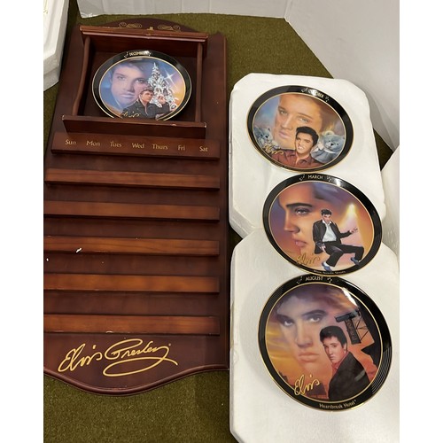 46 - 12 X MONTH OF THE YEAR ELVIS PRESLEY PLATES WITH A FRAME