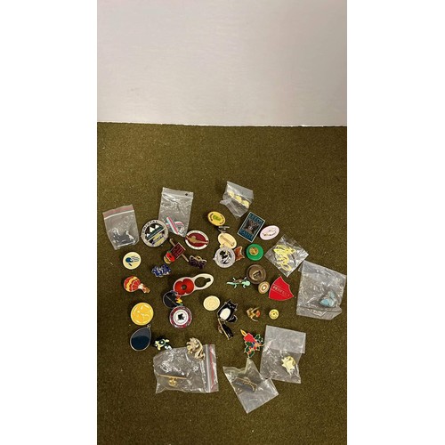 189 - QTY OF BADGES