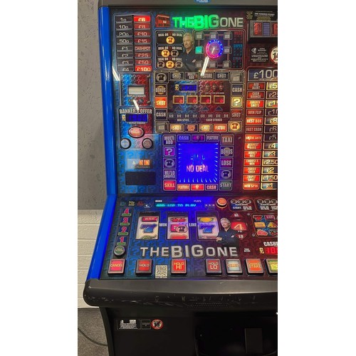 212 - Deal or no deal arcade machine - working