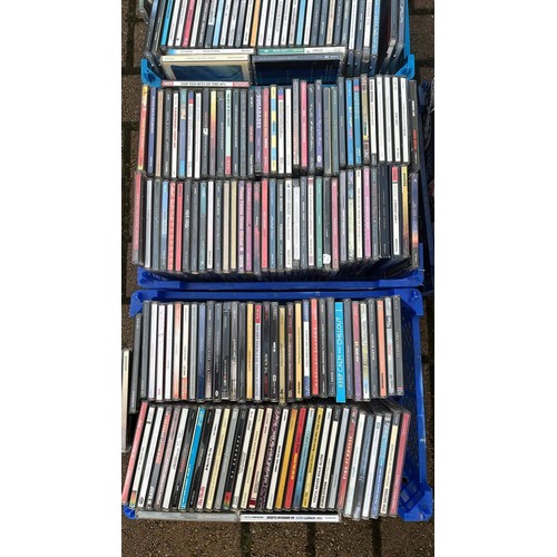 299 - LARGE QTY OF MIXED MUSIC CDS