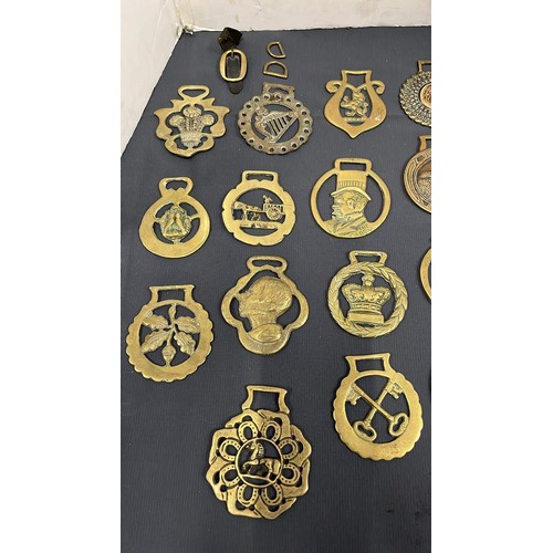 260 - Horse brasses