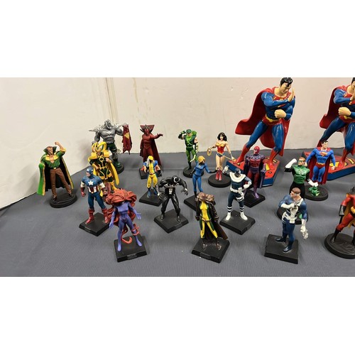 265 - Marvel figures