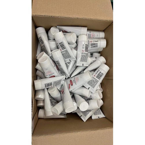 428 - 1 box of 80 50ml hygiene gel