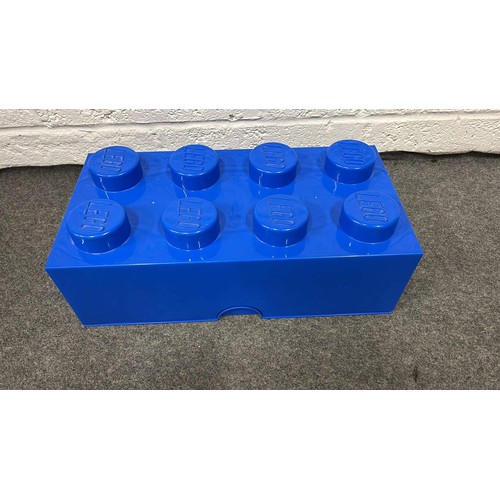 554 - LEGO blue cube - including LEGO