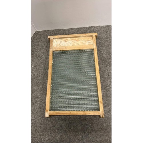 173 - VINTAGE GLASS WASH BOARD