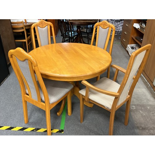 346 - ROUND TABLE AND FOUR CHAIRS