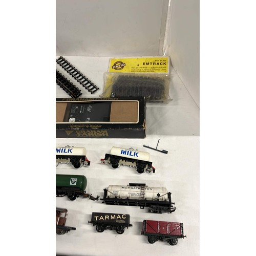 118 - MODEL RAILWAY ACCESSORIES USED BY HORNBY ,  PECO , LIMA AND OTHER