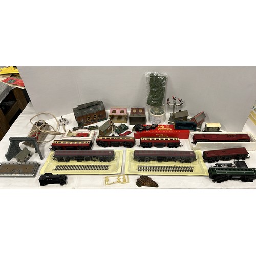 470 - MONDELM RAILWAY MIXED LOT