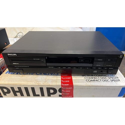 481 - Marantz amplifier and Phillips CD player