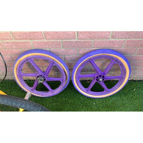 488 - 70s / 80s BMX STUNT BIKE MARK 2 SEE ALL PICTURES PLUS SPARE PAIR OF WHEELS