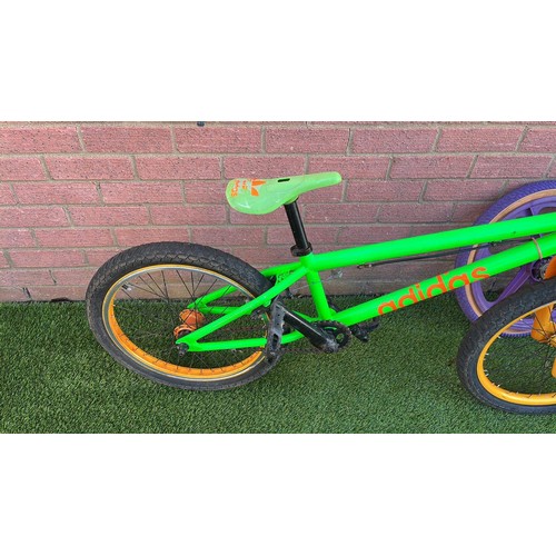 488 - 70s / 80s BMX STUNT BIKE MARK 2 SEE ALL PICTURES PLUS SPARE PAIR OF WHEELS