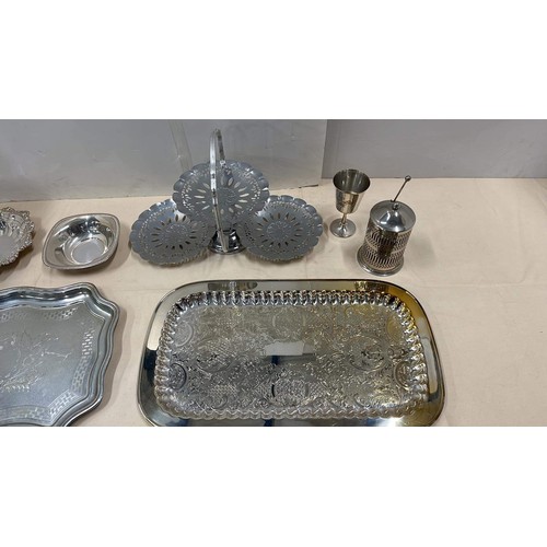 72 - MIXED METAL TABLE WARE WITH FAN CAKE STAND