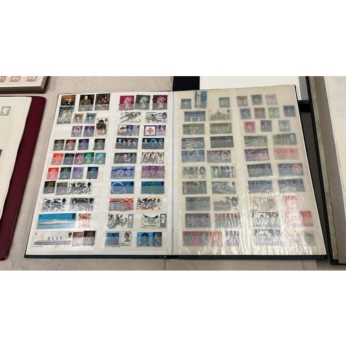 40 - STAMP COLLECTION IN STOCK BOOKS SEE ALL PICTURES