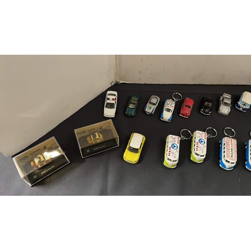 7 - VW KEY RINGS AND CARS