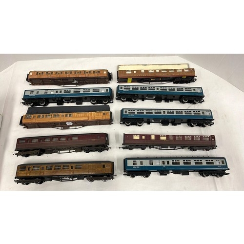 463 - HORNBY COACHES