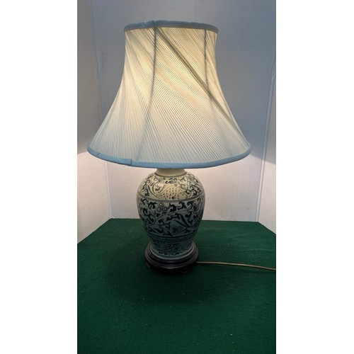 50 - LARGE TALL ORIENTAL SIDE LAMP