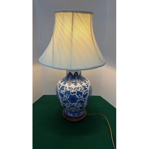 76 - 26.5 INCH TALL BLUE AND WHITE SIDE LAMP