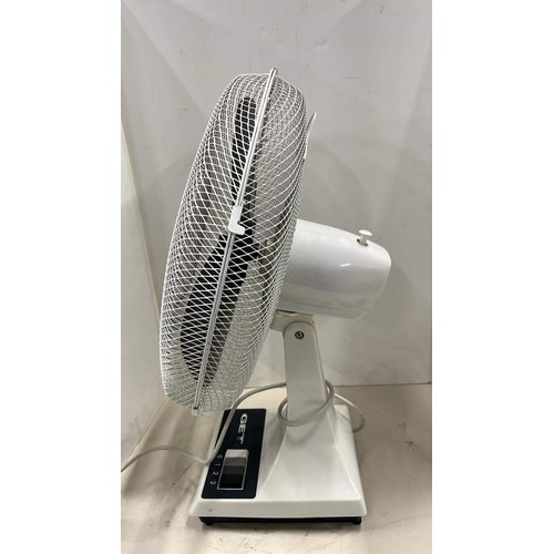 394 - DESK FAN