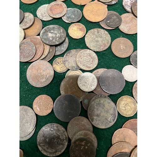 185 - A KILO OF PRE DECIMAL COPPER AND OTHER COINAGE