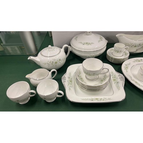 165 - 61 Pc wedgwood Westbury table ware