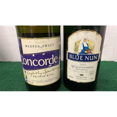 101 - GERMAN 2002 BLUE NUN AND CONCORDE MEDIUM SWEET