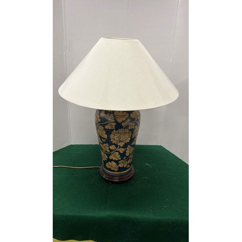 150 - TALL SIDE LAMP WITH FLOWER DETAIL