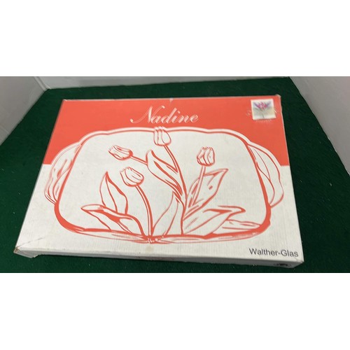 153 - LARGE GERMAN BOXED WALTHERGLAS NADINE GLASS TRAY