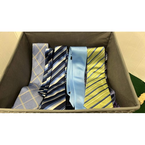 158 - 60 X GENTS GOOD CLEAN TIES