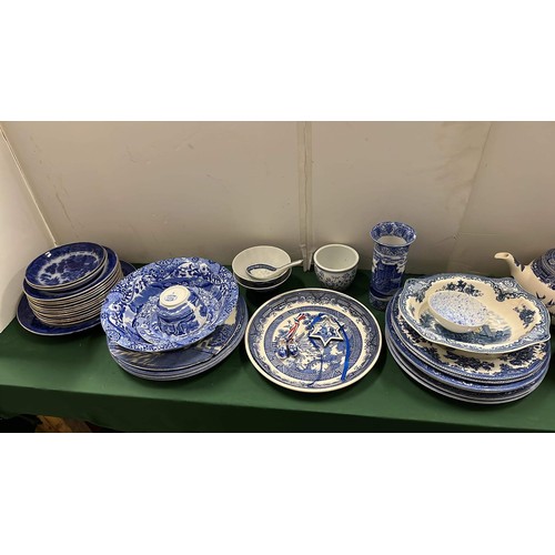 651 - LARGE COLLECTION OF BLUE AND WHITE ITEMS BY DIFFERENT MAKERS