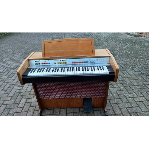 637 - E - ELKA CAPRI 101 ELECTRIC ORGAN