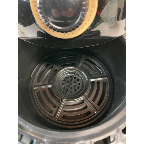 101 - VONSHEF AIR FRYER