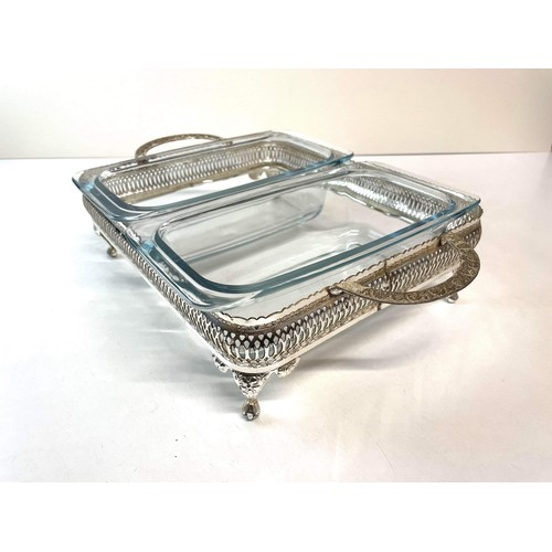 48 - PLATE AND GLASS DOUBLE TABLE TURINE