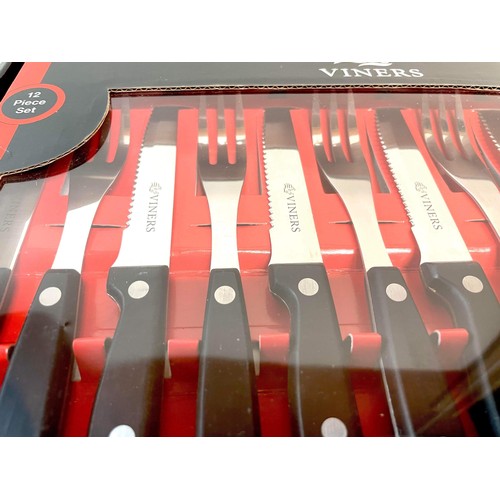 40 - VINERS BOXED 12 PICES STEAK KNIFE SET